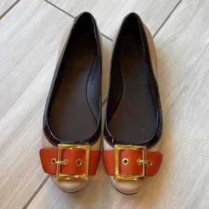 Tory Burch Logo Beige And Orange LeAther Gold Buckle Slip On Flats